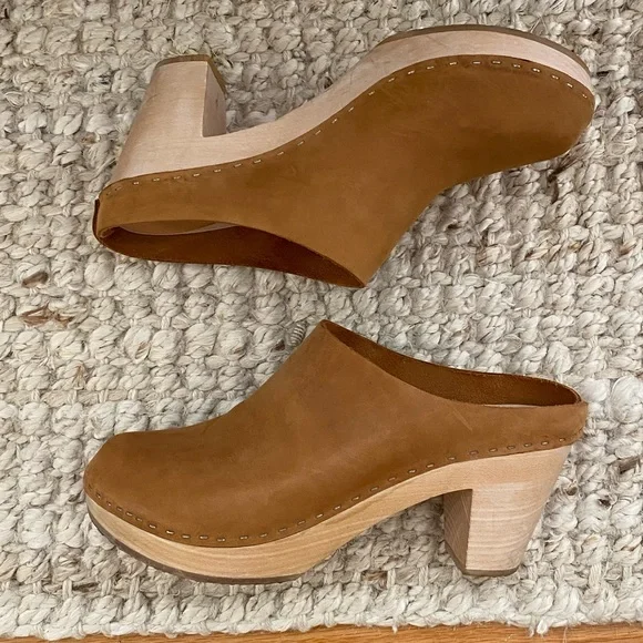 Bryr Chloe Clog - Picture 2 of 16